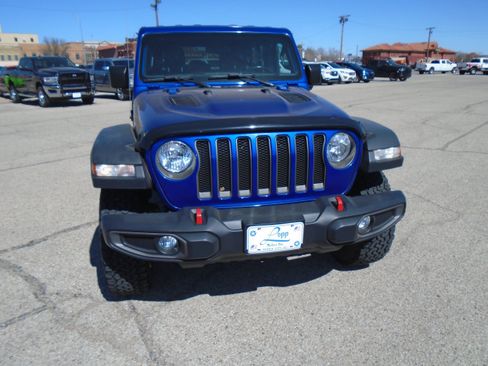 Used 2018 Jeep Wrangler Unlimited Rubicon AWD/4WD image 3