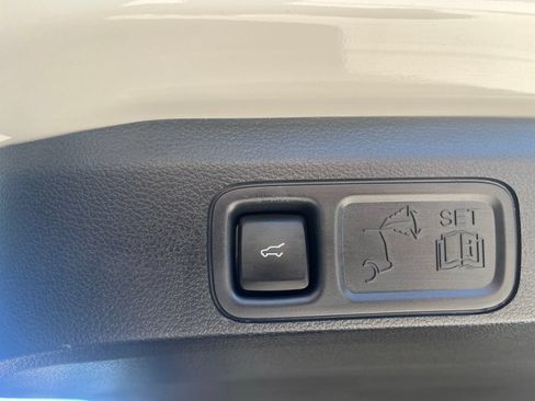 Certified 2024 Ford Expedition Max Limited AWD/4WD image 16