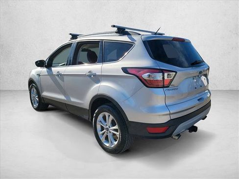 Used 2018 Ford Escape SE image 7