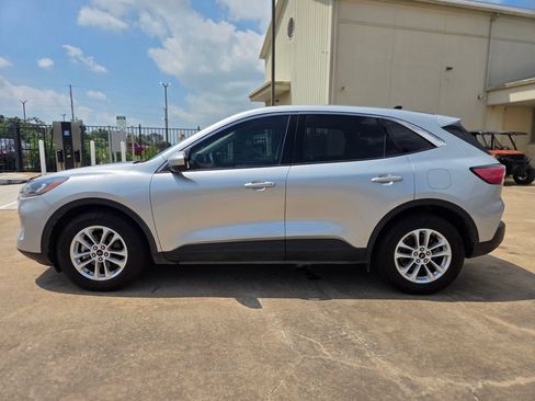 Used 2020 Ford Escape SE FWD image 8