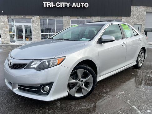 Used 2013 Toyota Camry SE w/ Leather Pkg image 1