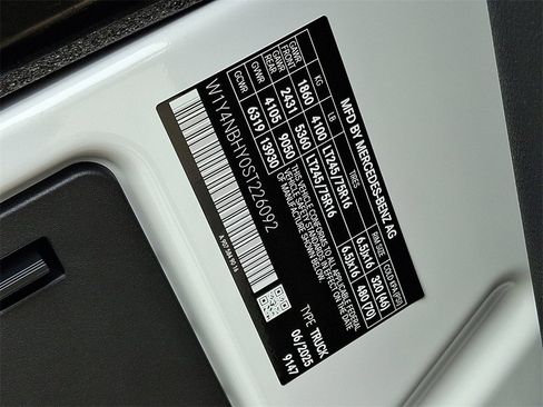 New 2025 Mercedes-Benz Sprinter 2500 image 18