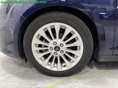 Used 2017 Ford C-MAX SE image 16