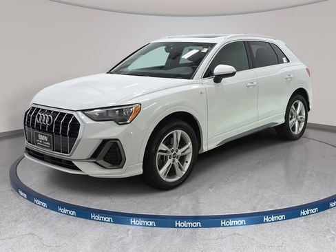 Used 2021 Audi Q3 2.0T Premium w/ Convenience Package AWD/4WD image 1