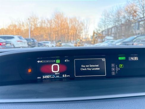 Used 2021 Toyota Prius Prime LE image 10