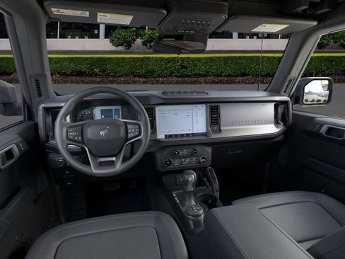 New 2025 Ford Bronco Badlands image 9