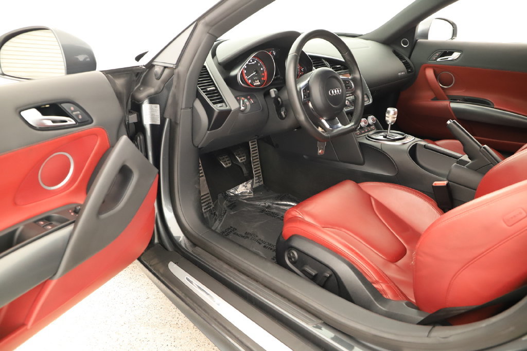 Used 2011 Audi R8 V10 AWD/4WD image 14