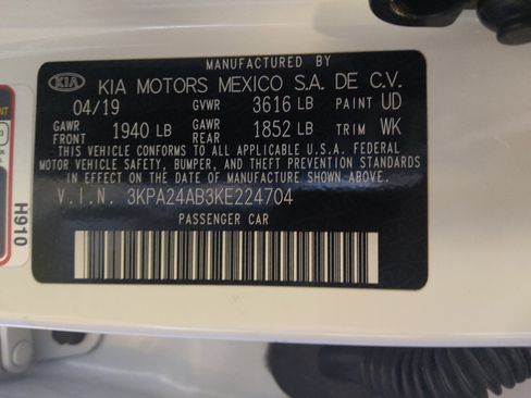 Used 2019 Kia Rio S w/ Technology Package FWD image 33