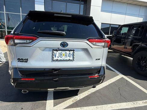 Used 2024 Toyota RAV4 XSE w/ Weather Package AWD/4WD image 5