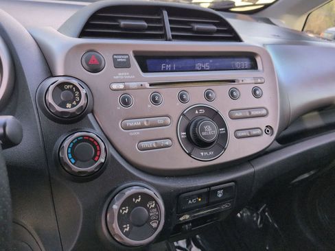 Used 2011 Honda Fit Sport image 23