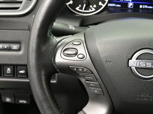 Used 2023 Nissan Murano Platinum image 6