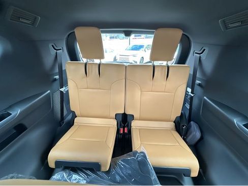 New 2026 Lexus LX 600 4WD w/ Luxury Package image 44