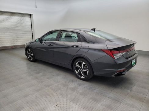 Used 2021 Hyundai Elantra Limited w/ Cargo Package FWD image 3