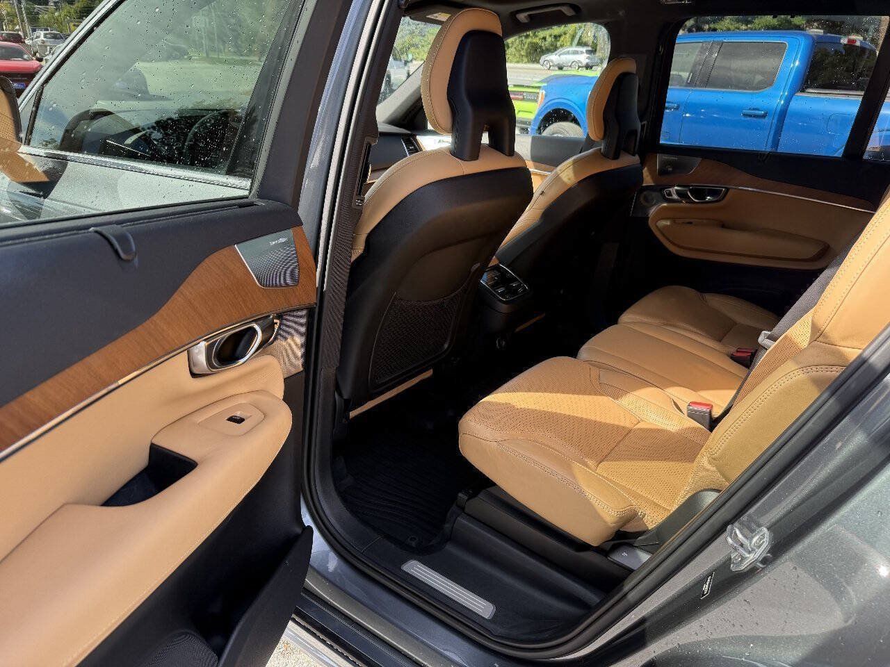 Used 2018 Volvo XC90 T6 Inscription w/ Convenience Package AWD/4WD image 15