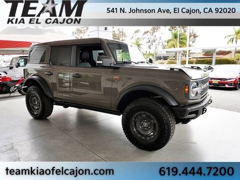 Used 2025 Ford Bronco Badlands AWD/4WD image 11