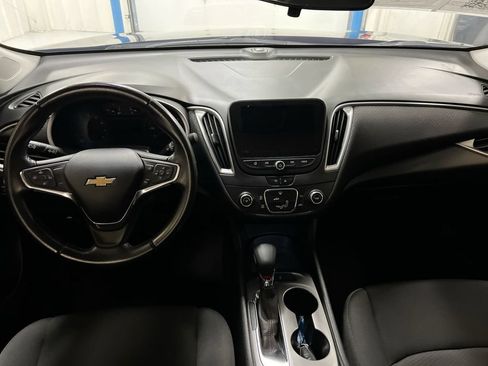 Used 2021 Chevrolet Malibu RS FWD image 10