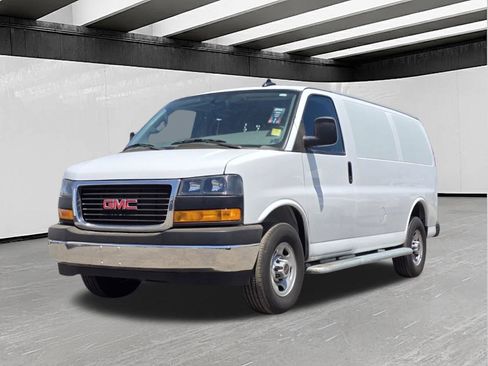 Used 2024 GMC Savana 2500 w/ Driver Convenience Package RWD image 2