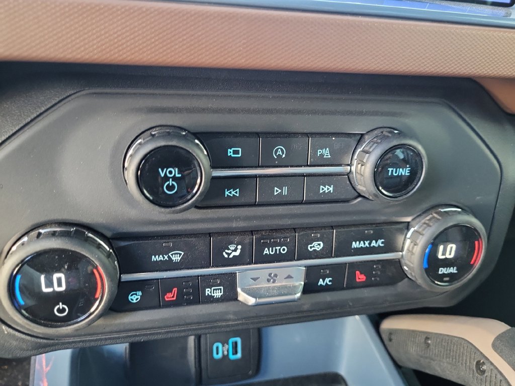 Certified 2024 Ford Bronco Outer Banks AWD/4WD image 27
