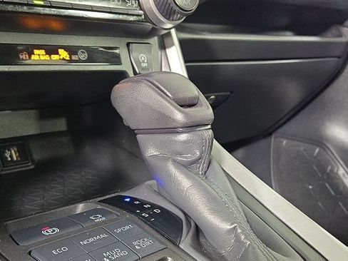 Used 2024 Toyota RAV4 XLE AWD/4WD image 21