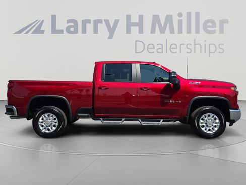 Used 2024 Chevrolet Silverado 3500 LT w/ All Star Edition AWD/4WD image 6