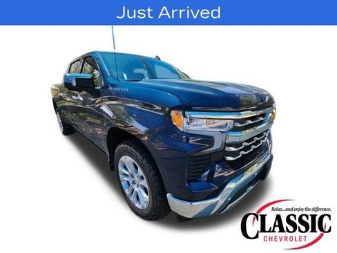 Used 2022 Chevrolet Silverado 1500 LTZ image 1