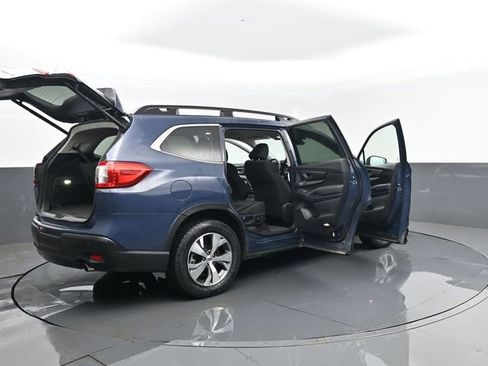 Used 2025 Subaru Ascent Premium image 31