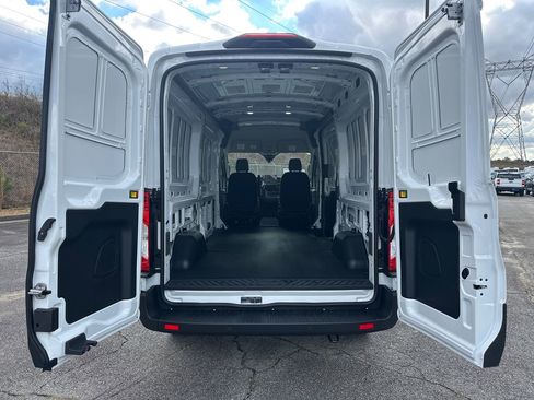 New 2026 Ford Transit 250 148 Medium Roof image 39