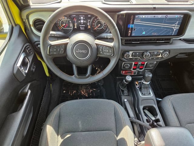 Used 2024 Jeep Gladiator Sport AWD/4WD image 13