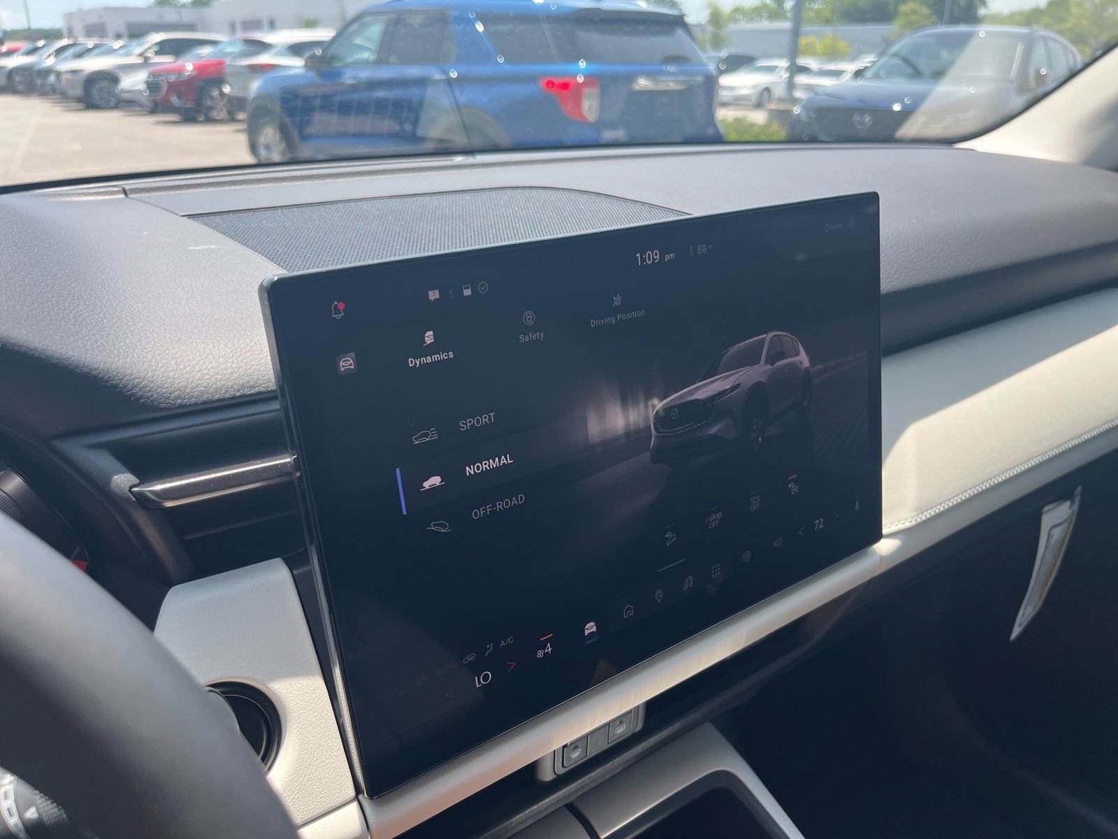 New 2026 MAZDA CX-5 Preferred AWD/4WD image 17