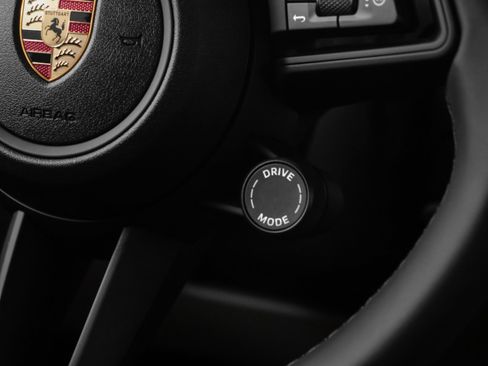 Used 2025 Porsche Macan Electric image 26