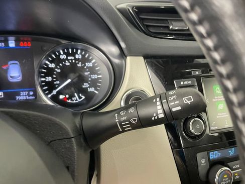 Used 2020 Nissan Rogue Sport SL w/ Premium Package AWD/4WD image 12