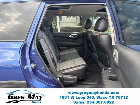 Used 2019 Nissan Pathfinder SL FWD image 31
