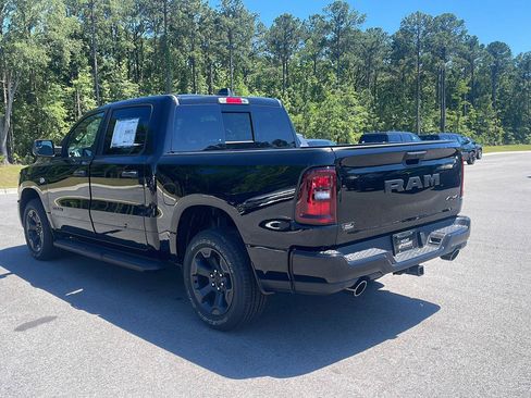 New 2026 RAM 1500 Express AWD/4WD image 5