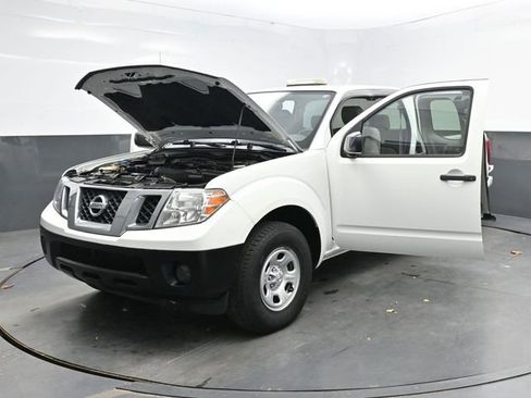 Used 2019 Nissan Frontier S image 39