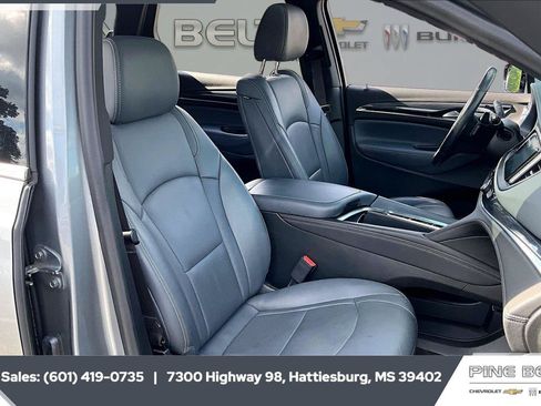 Used 2023 Buick Enclave Premium w/ Experience Buick Package FWD image 6