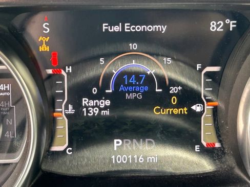 Used 2022 Jeep Wrangler Unlimited Rubicon w/ Trailer Tow Package AWD/4WD image 57