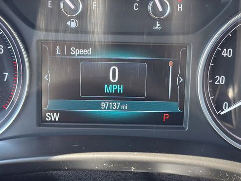 Used 2019 Buick Enclave Essence AWD/4WD image 17