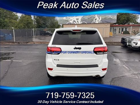 Used 2022 Jeep Grand Cherokee Laredo X AWD/4WD image 6