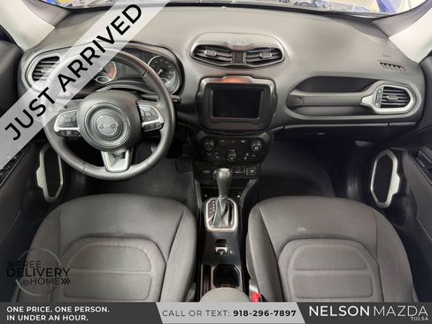 Used 2019 Jeep Renegade Latitude AWD/4WD image 41