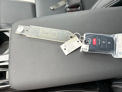 New 2026 Toyota Camry SE image 33