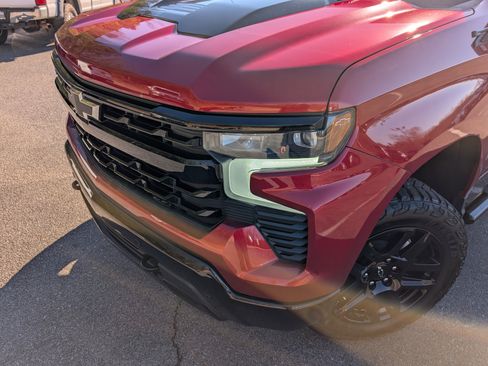 Used 2024 Chevrolet Silverado 1500 LT Trail Boss w/ LT Trail Boss Premium Package image 13