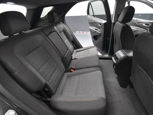 Used 2022 Chevrolet Equinox LT image 39