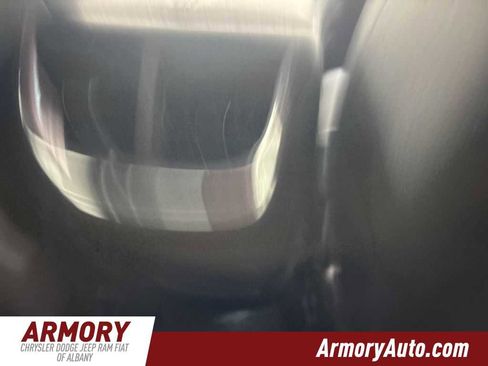 Used 2024 Chevrolet Malibu LT image 33