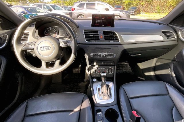 Used 2018 Audi Q3 2.0T Premium Plus w/ Premium Plus Package AWD/4WD image 15
