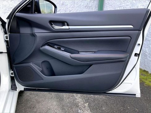 Certified 2024 Nissan Altima 2.5 SR w/ SR Premium Package image 26