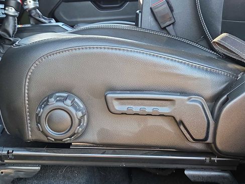 Used 2021 Jeep Wrangler Unlimited Sahara image 19