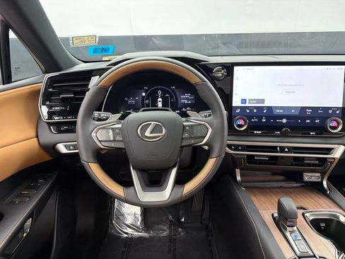 Used 2025 Lexus RX 350 w/ Convenience Package AWD/4WD image 9