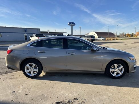 Used 2023 Chevrolet Malibu LT image 6