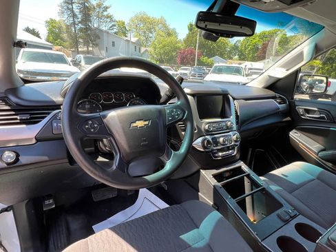 Used 2019 Chevrolet Tahoe 2WD image 12