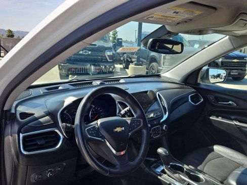 Used 2019 Chevrolet Equinox Premier FWD image 10